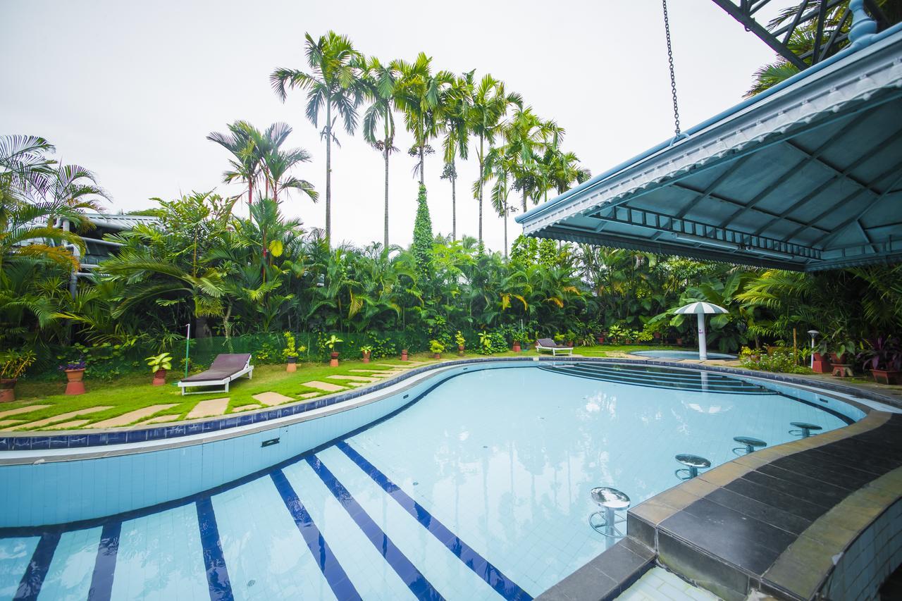 Hotel The Renai Cochin Kochi Zewnętrze zdjęcie
