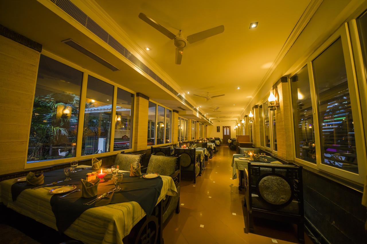 Hotel The Renai Cochin Kochi Zewnętrze zdjęcie