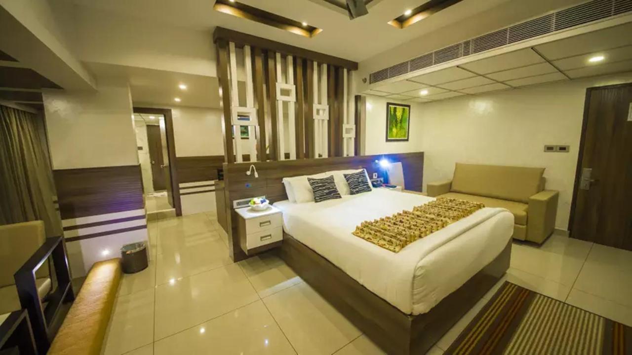 Hotel The Renai Cochin Kochi Zewnętrze zdjęcie