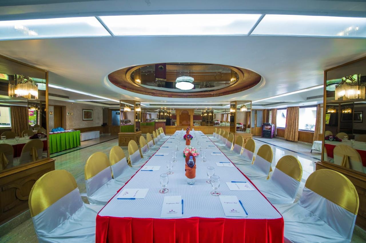 Hotel The Renai Cochin Kochi Zewnętrze zdjęcie