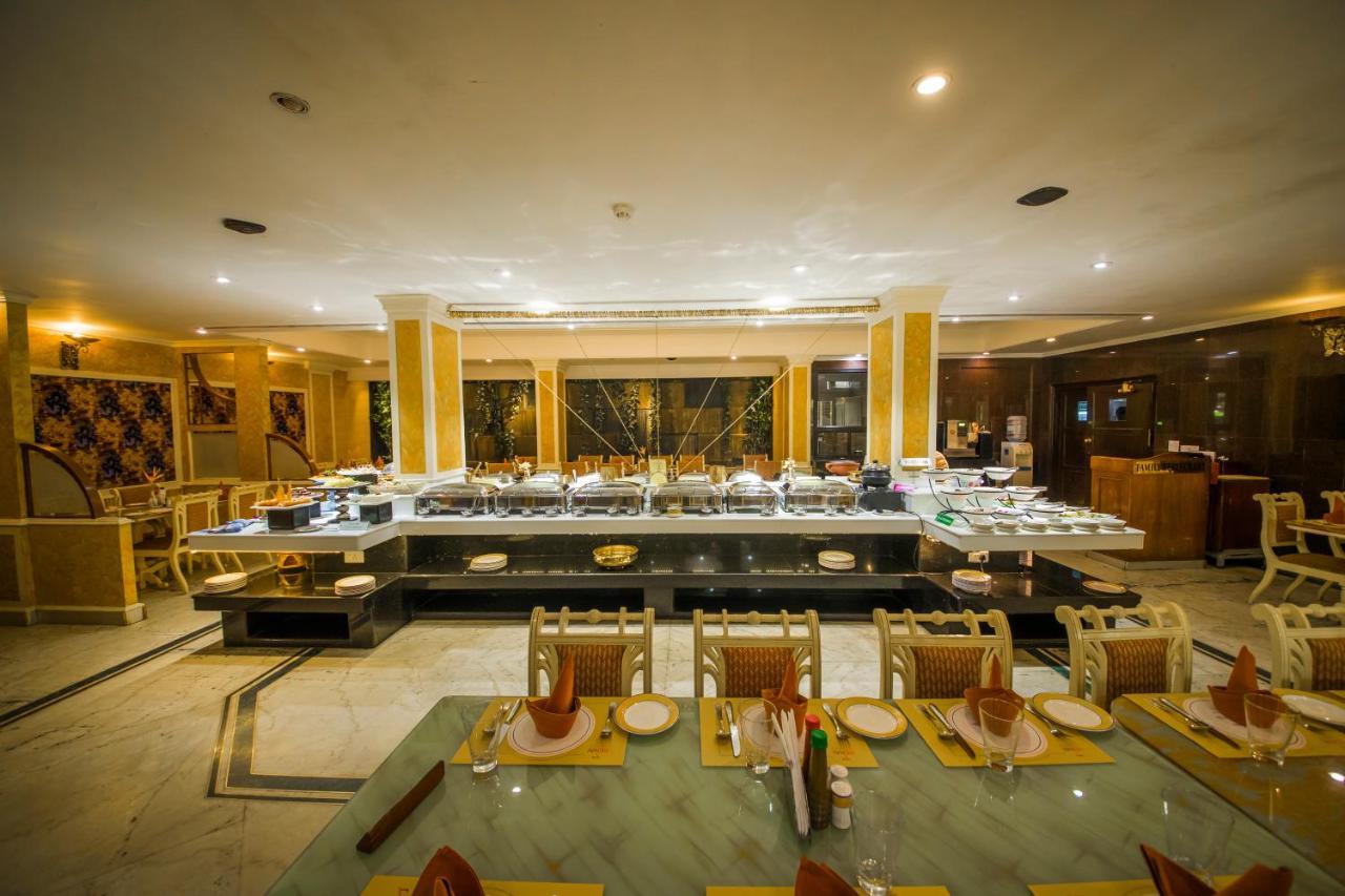 Hotel The Renai Cochin Kochi Zewnętrze zdjęcie