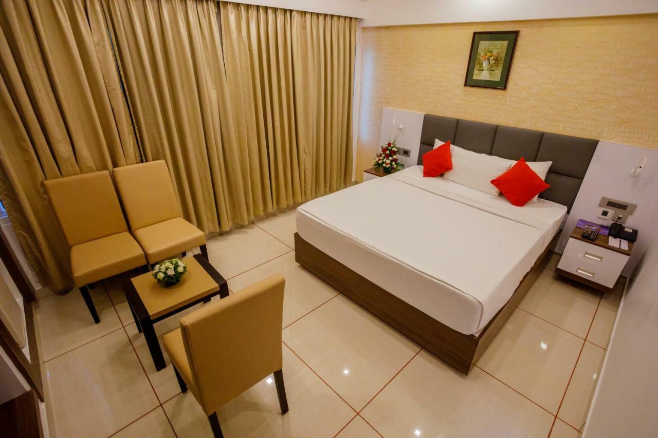 Hotel The Renai Cochin Kochi Zewnętrze zdjęcie