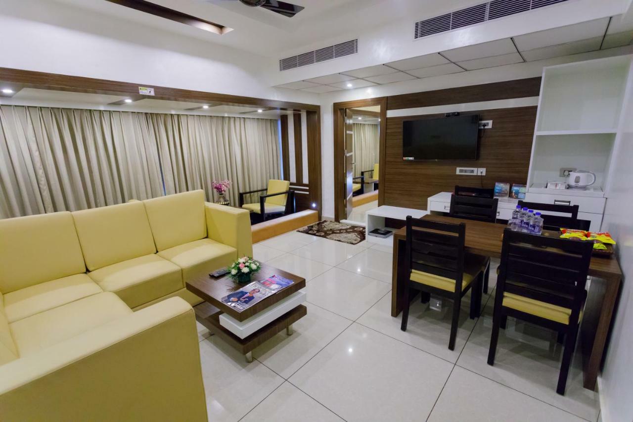 Hotel The Renai Cochin Kochi Zewnętrze zdjęcie